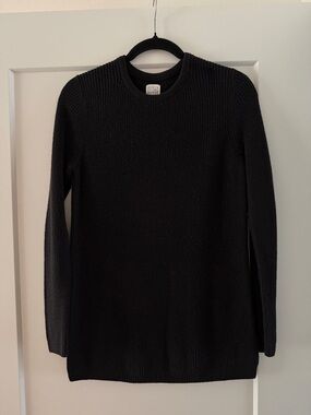 Black Crewneck Knit Sweater
